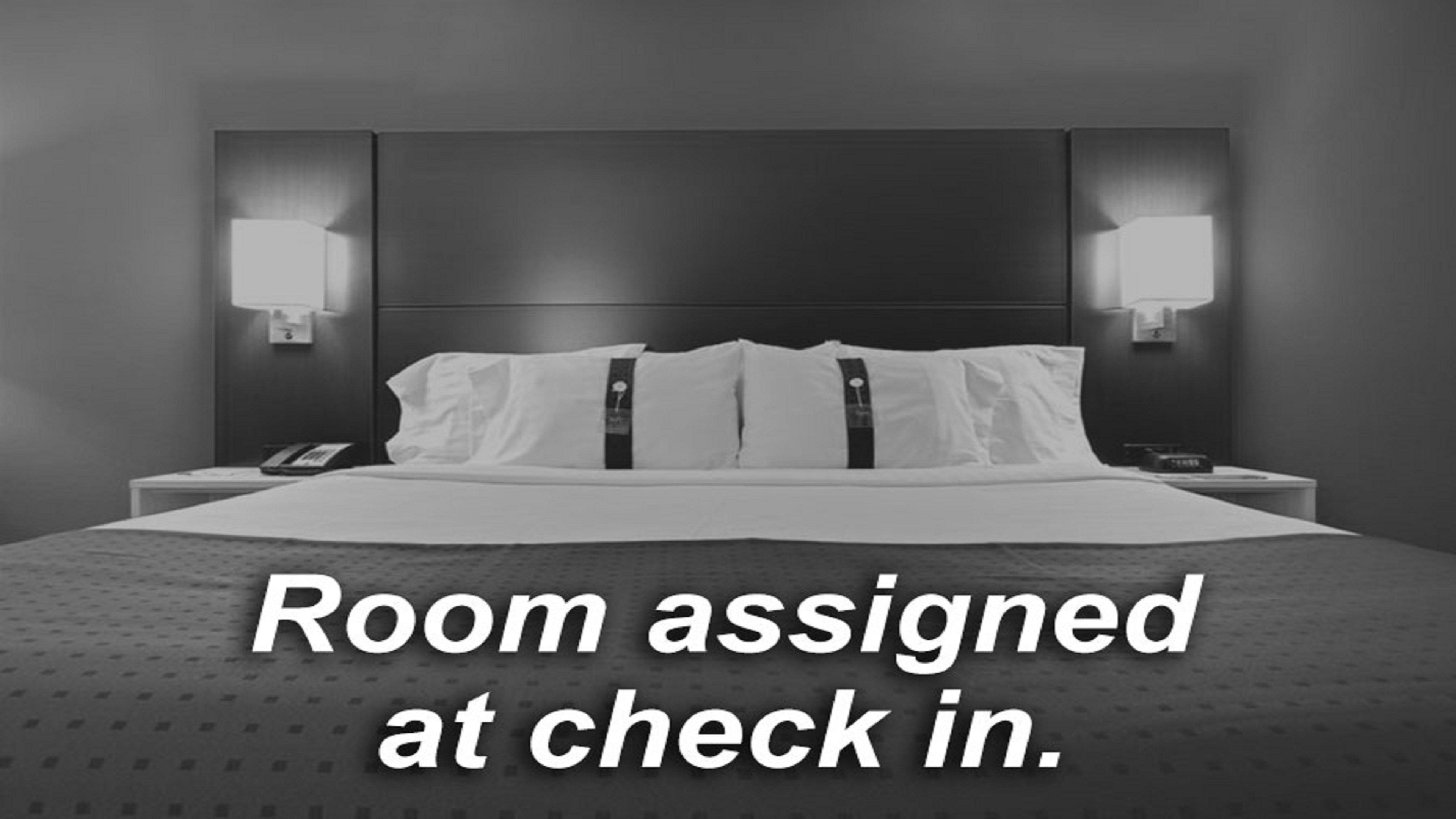 Holiday Inn Express & Suites North Топіка Екстер'єр фото
