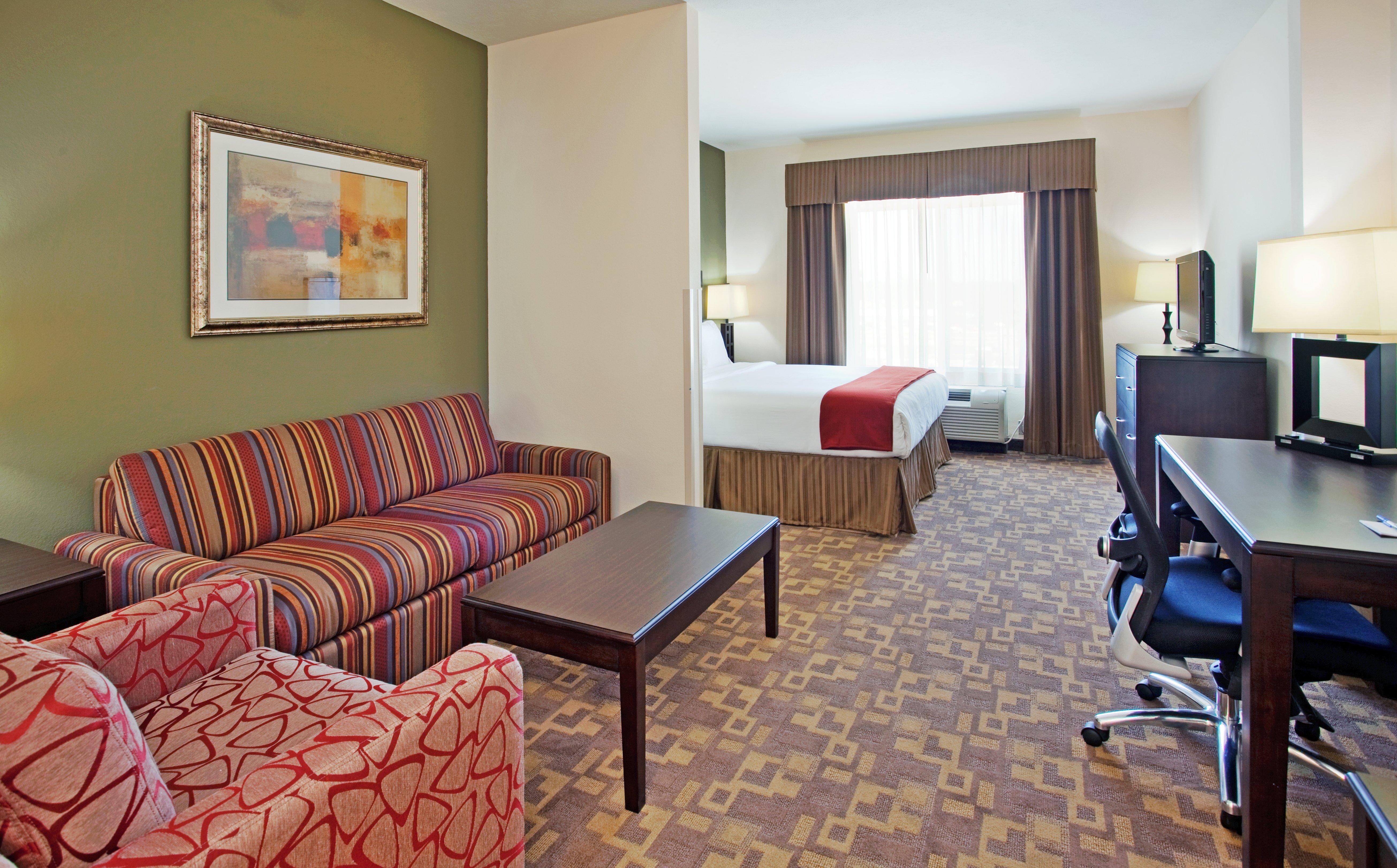 Holiday Inn Express & Suites North Топіка Екстер'єр фото