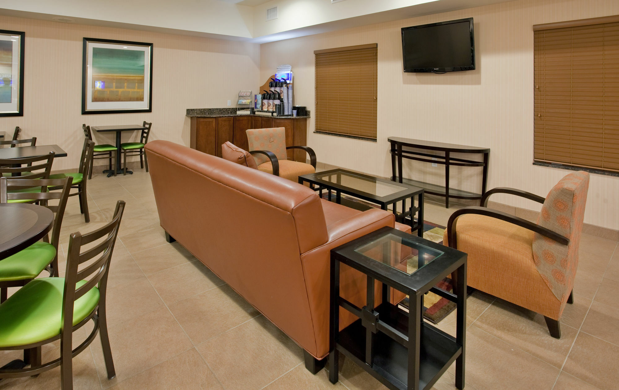 Holiday Inn Express & Suites North Топіка Екстер'єр фото